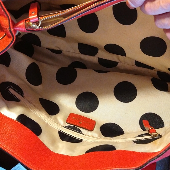 Kate Spade Quinn Vila Abelle large tote in bow, red leather. - Picture 6 of 14